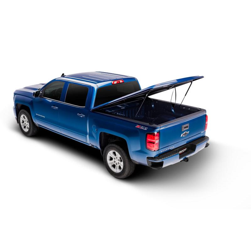 UnderCover 2021 Ford F-150 Crew Cab 5.5ft Lux Bed Cover - Lucid Red