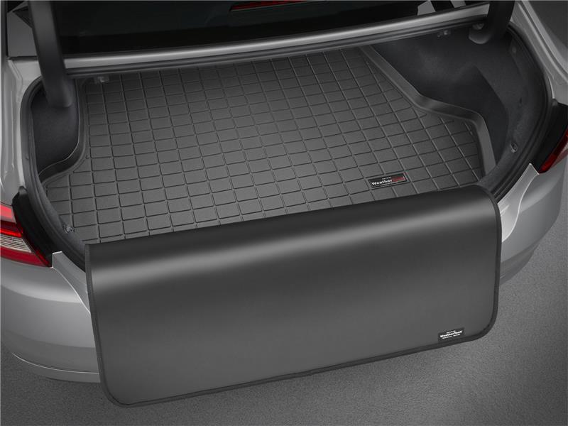 WeatherTech 2011+ Jeep Grand Cherokee Cargo Liner with Bumper Protector - Black