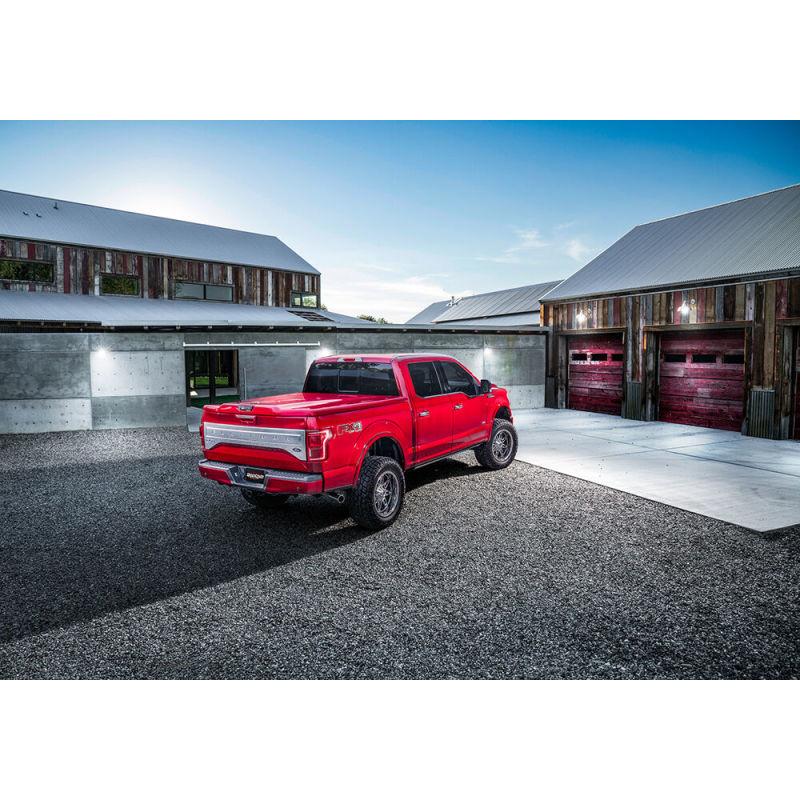 UnderCover 22-23 Chevy Silverado 5.9 ft Elite Bed Cover w/ Multi Flex TG - Cherry Red Tintcoat