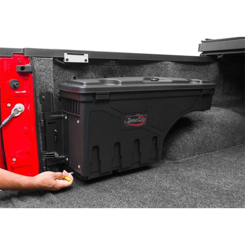 UnderCover 15-20 Ford F-150 Drivers Side SwingH1128-H1157 Case - Black Smooth