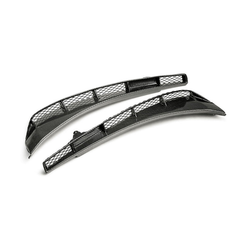 Seibon Carbon Fiber Fender Ducts for 2017-2020 Honda Civic Type R - Lightweight and Durable Performance Upgrade
