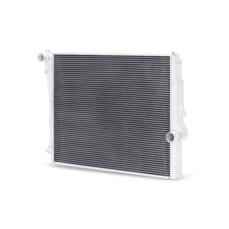 Mishimoto Performance Aluminum Radiator for BMW E46 3-Series (Part Number: MMRAD-E46-323)