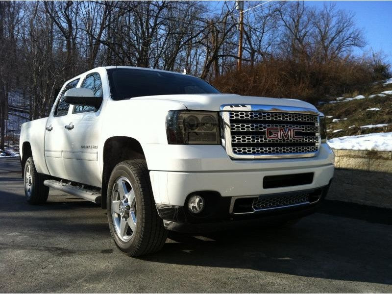 Spyder GMC Sierra 1500/2500/3500 07-13 Projector Headlights LED Halo- LED Smoke PRO-YD-GS07-HL-SM-SR1 Performance