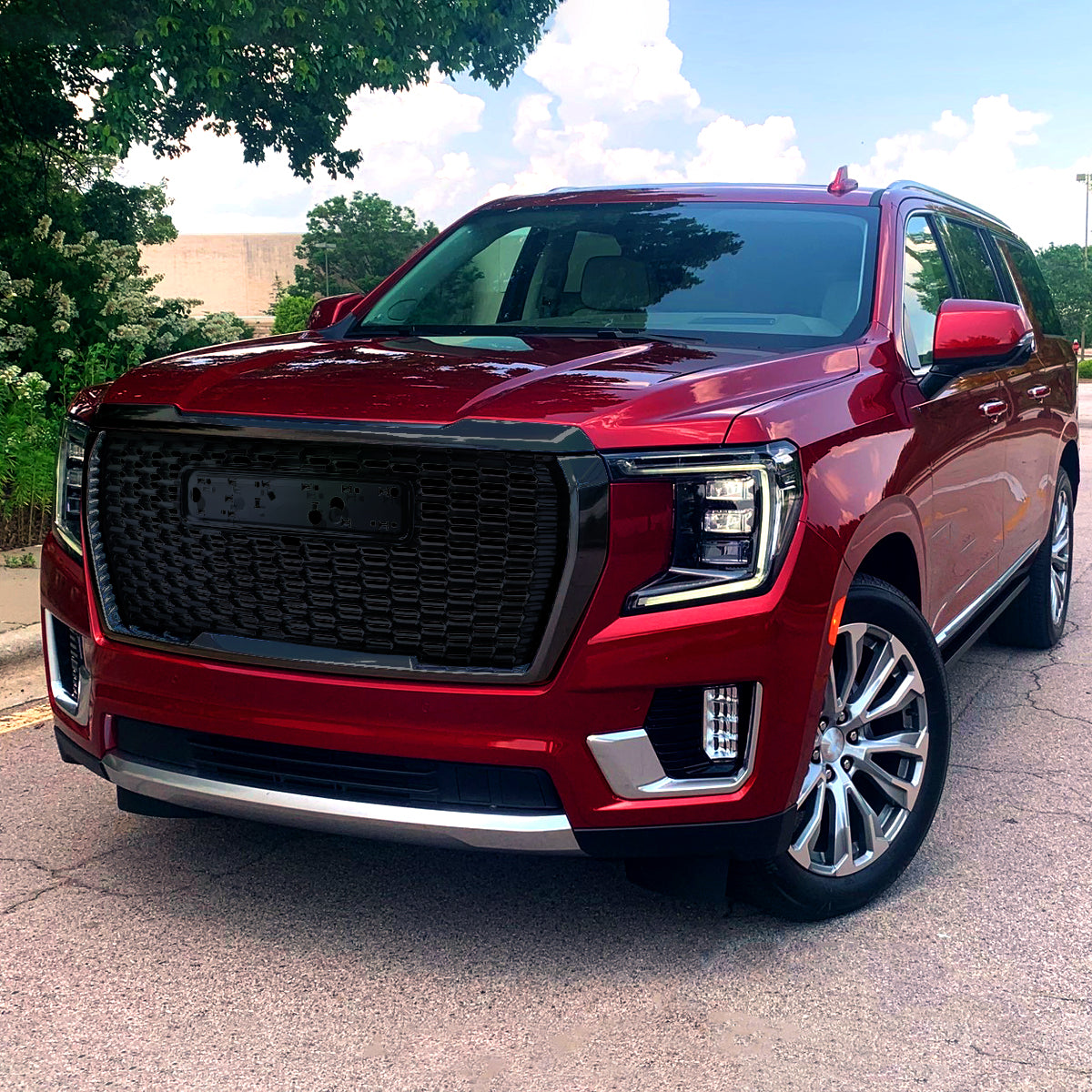 2021-2023 GMC Yukon/Yukon XL Denali Style Front Glossy Black Mesh Grille