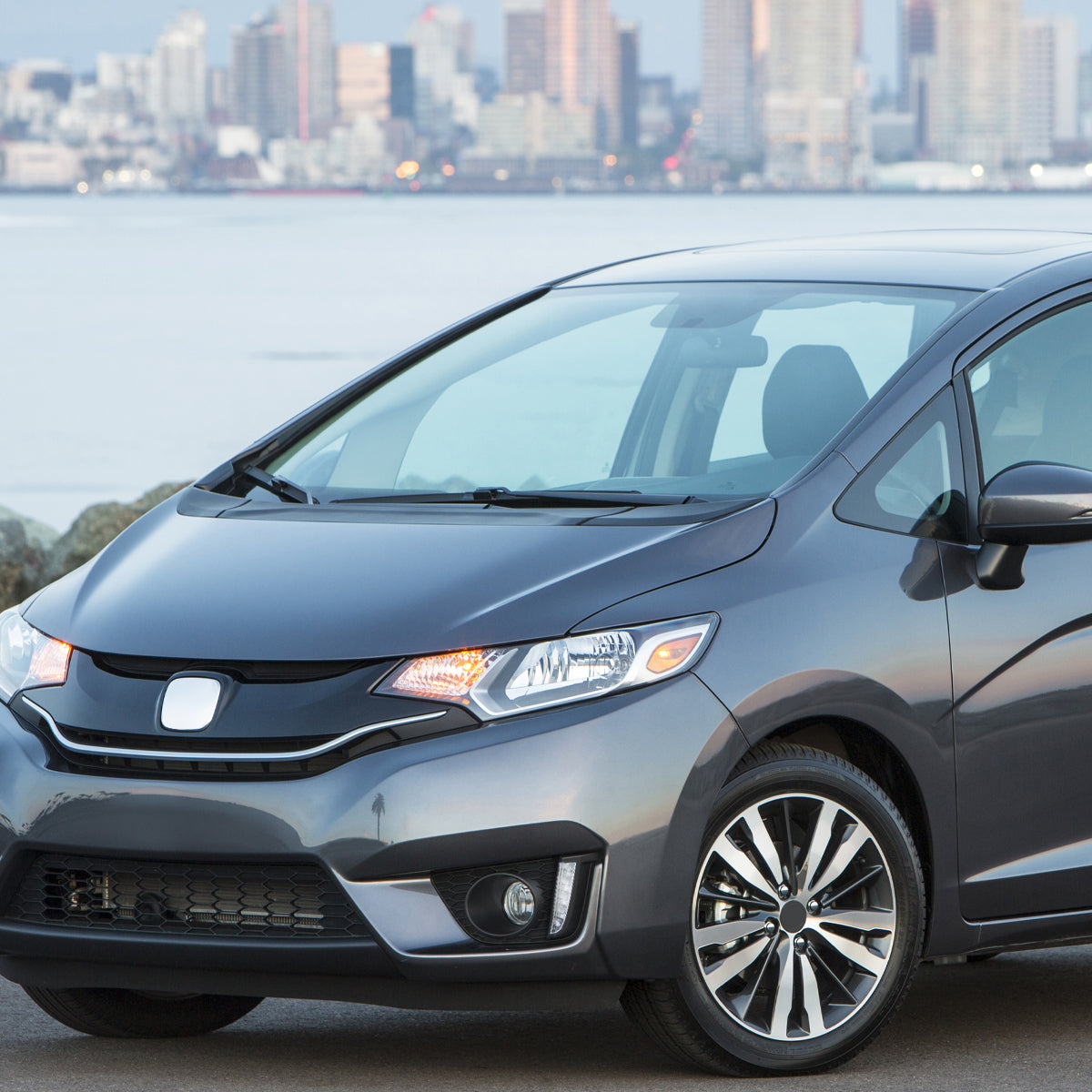 2015-2017 Honda Fit 12V/55W H11 Fog Lights w/ LED Light Strip (Chrome Housing/Clear Lens)