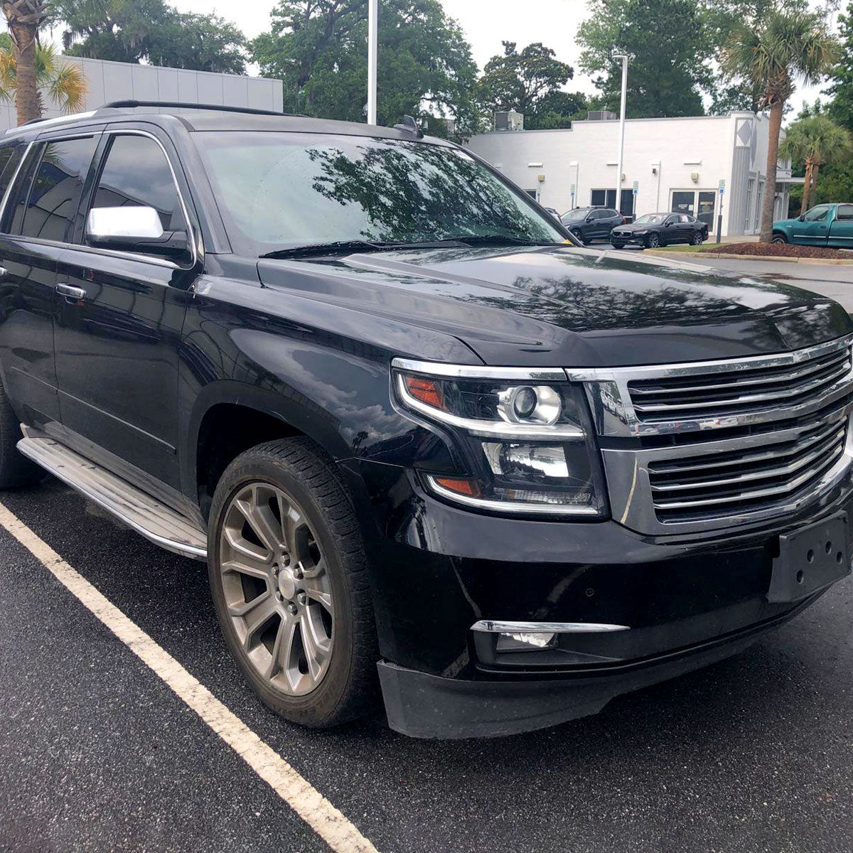 2015-2020 Chevrolet Tahoe/Suburban H8 Fog Lights Kit (Chrome Housing/Clear Lens)