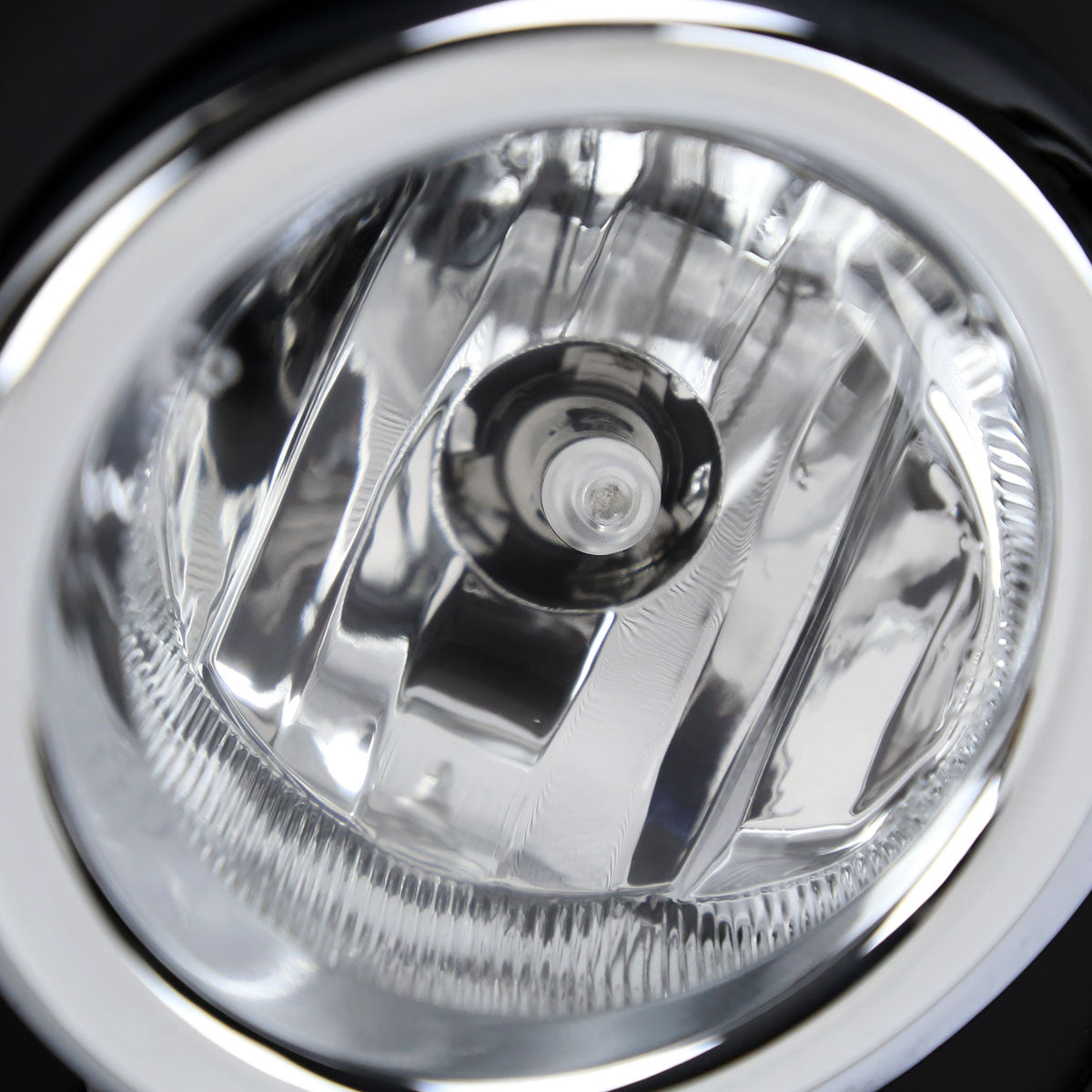 2015-2017 Toyota Yaris 2/4DR H11 Fog Lights Kit w/ Switch & Wiring Harness (Chrome Housing/Clear Lens)
