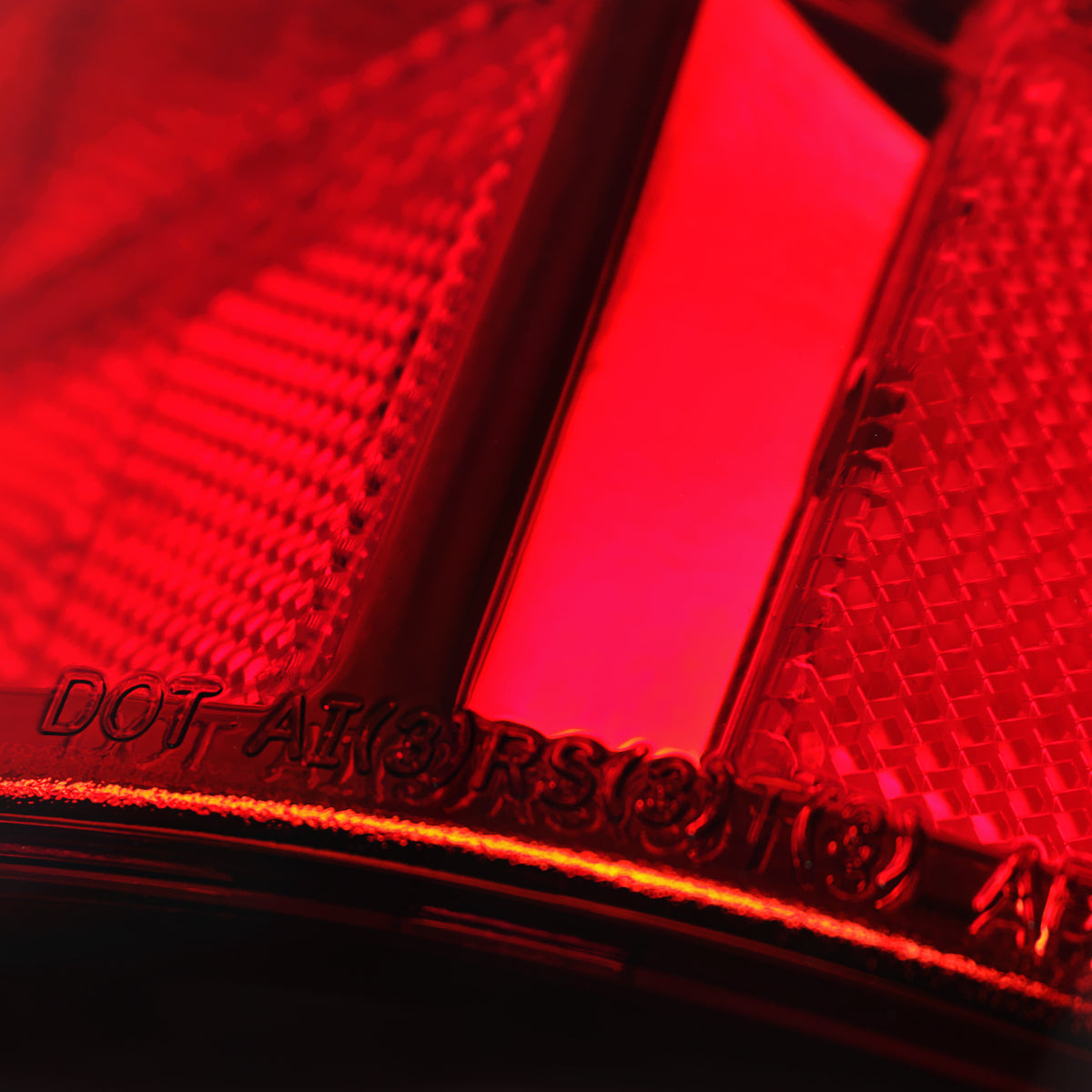 2000-2006 Chevrolet Suburban/Tahoe GMC Yukon/Yukon XL Tail Lights (Chrome Housing/Red Clear Lens)