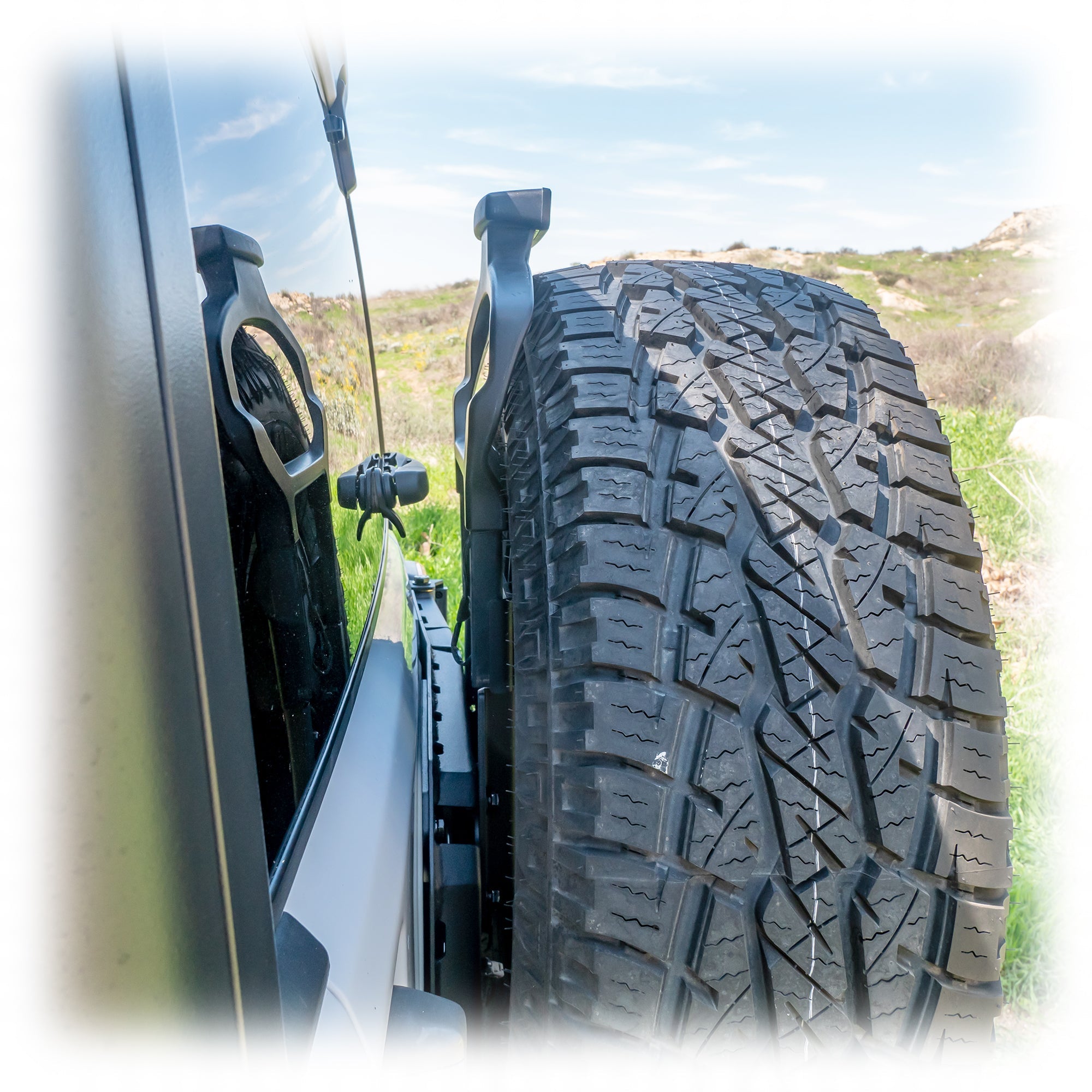 Jeep Wrangler JL Tailgate Reinforcement Tire Carrier | 2018–2025