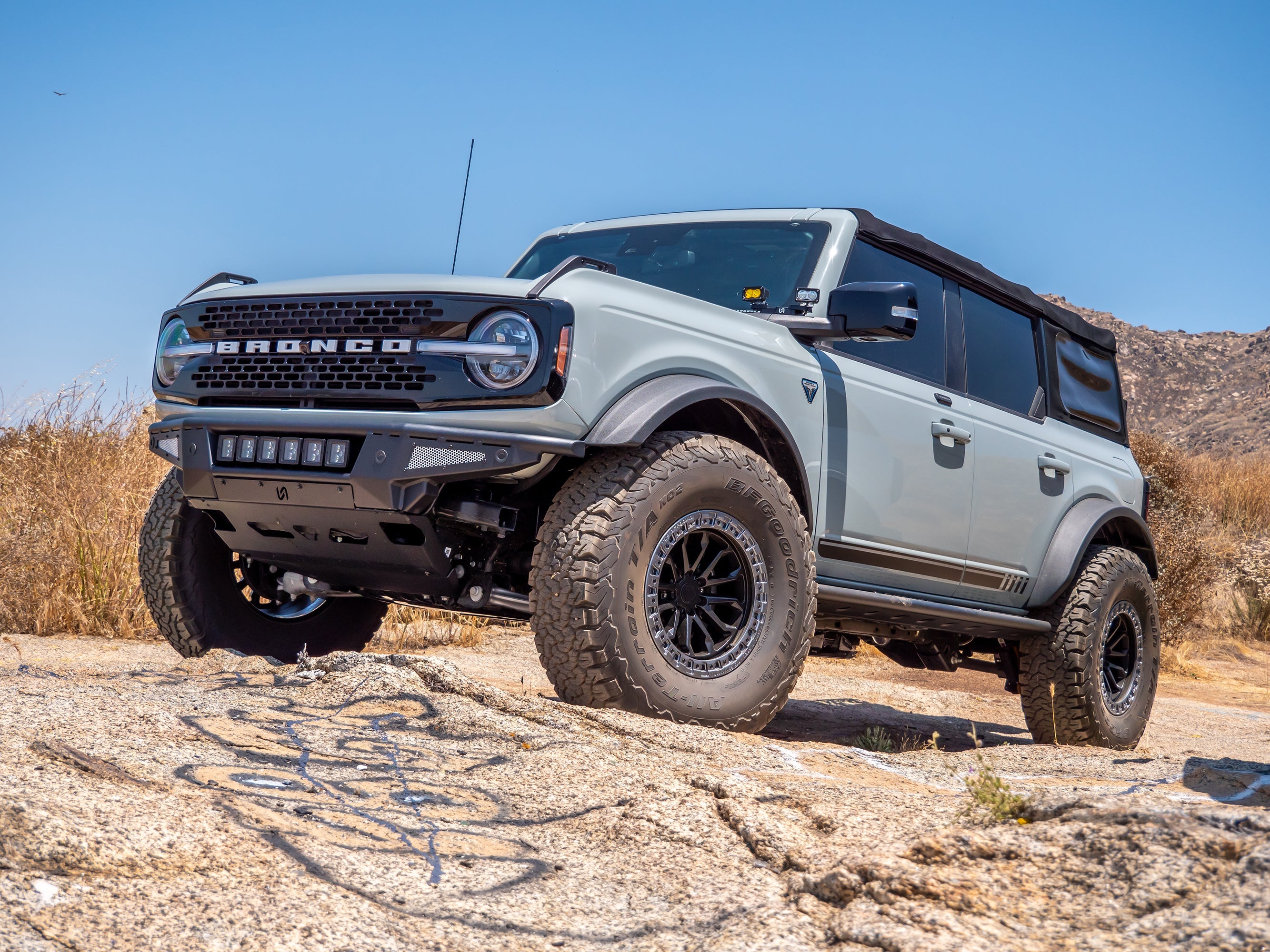 2021+ Ford Bronco Baja Tubular Front Bumper & Skid Plate - Turn Offroad