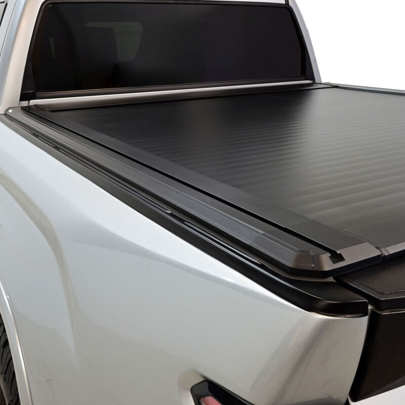 Westin 22-26 Toyota Tundra 5ft 5in Bed Electric Retractable Tonneau Cover – Black