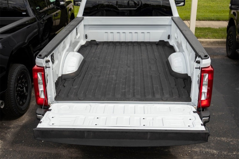 WeatherTech 17-25 Ford SuperDuty 8 ft Bed ImpactLiner in Black