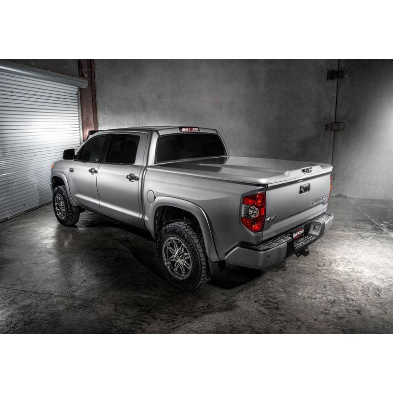 UnderCover 2022 Toyota Tundra Crew Cab 5.5ft w/o Trail Box Elite LX Bed Cover - Mag. Gray Metallic