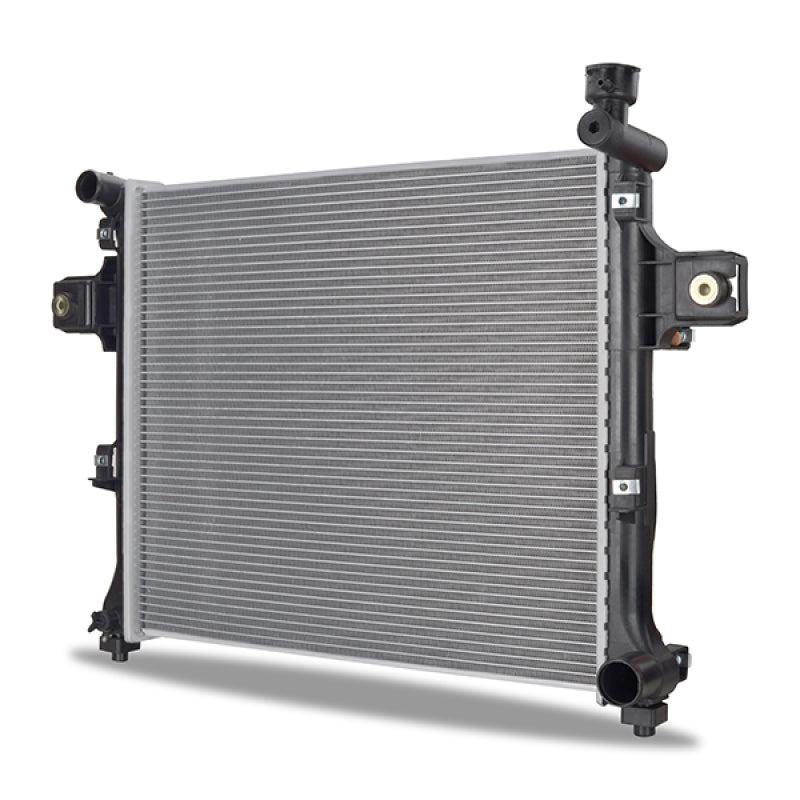Mishimoto Jeep Commander Replacement Radiator 2006-2010 | 3.7L/4.7L OEM Fit