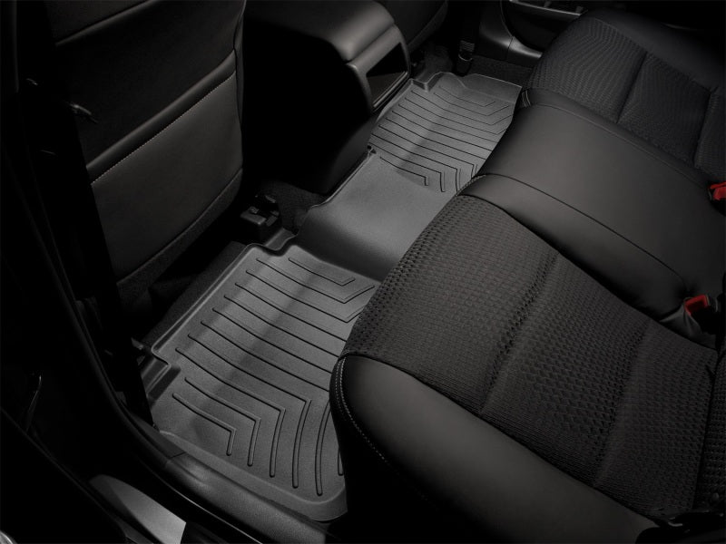 WeatherTech DigitalFit Rear FloorLiner for Volkswagen Golf/GTI/Rabbit/R32 (Hatch Models) – Black