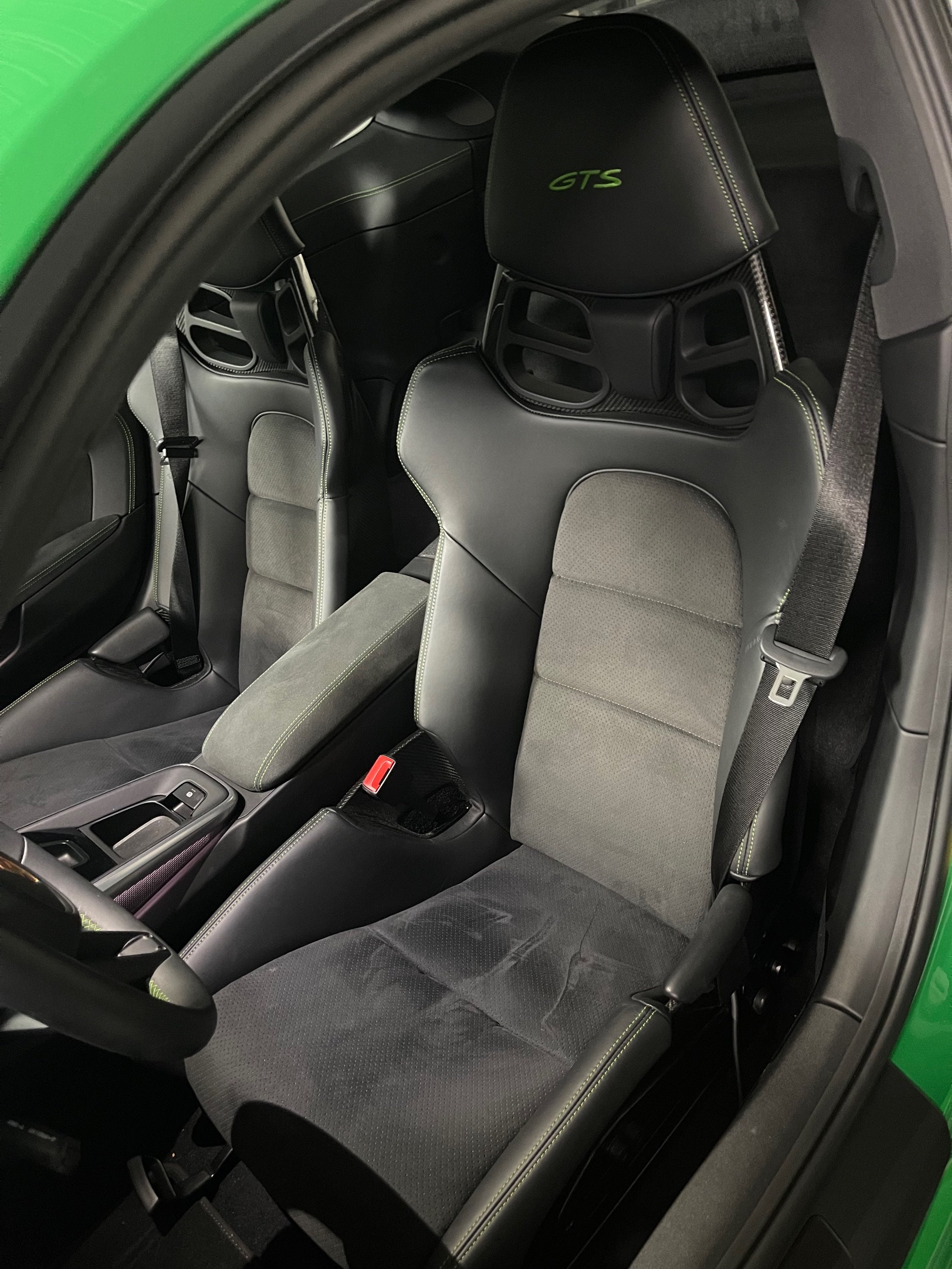 Porsche 911 GT3, GT2, GT4 Lightweight Bucket (LWB) Seats adjustable lumbar support