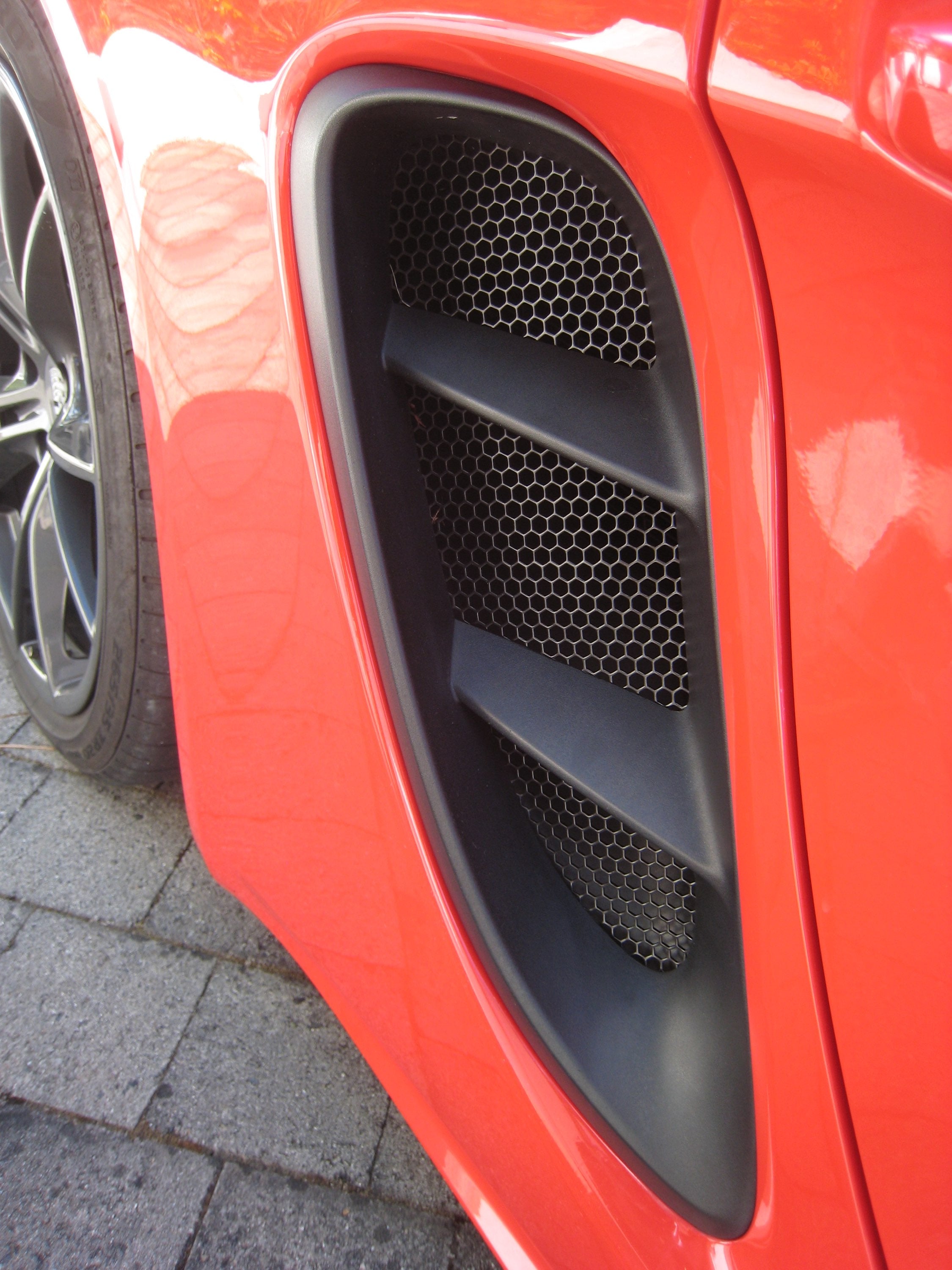 Porsche 718 2017-2025 Boxster and Cayman 2.0/2.5L Side Intake Grilles