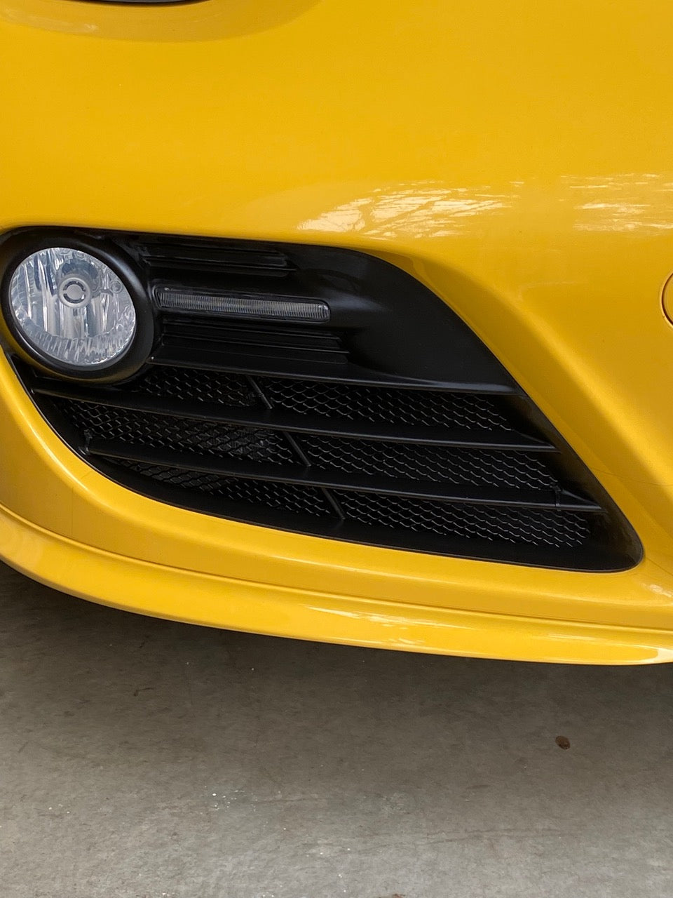 Porsche 2009-2012 987.2 Cayman Front Radiator Grilles