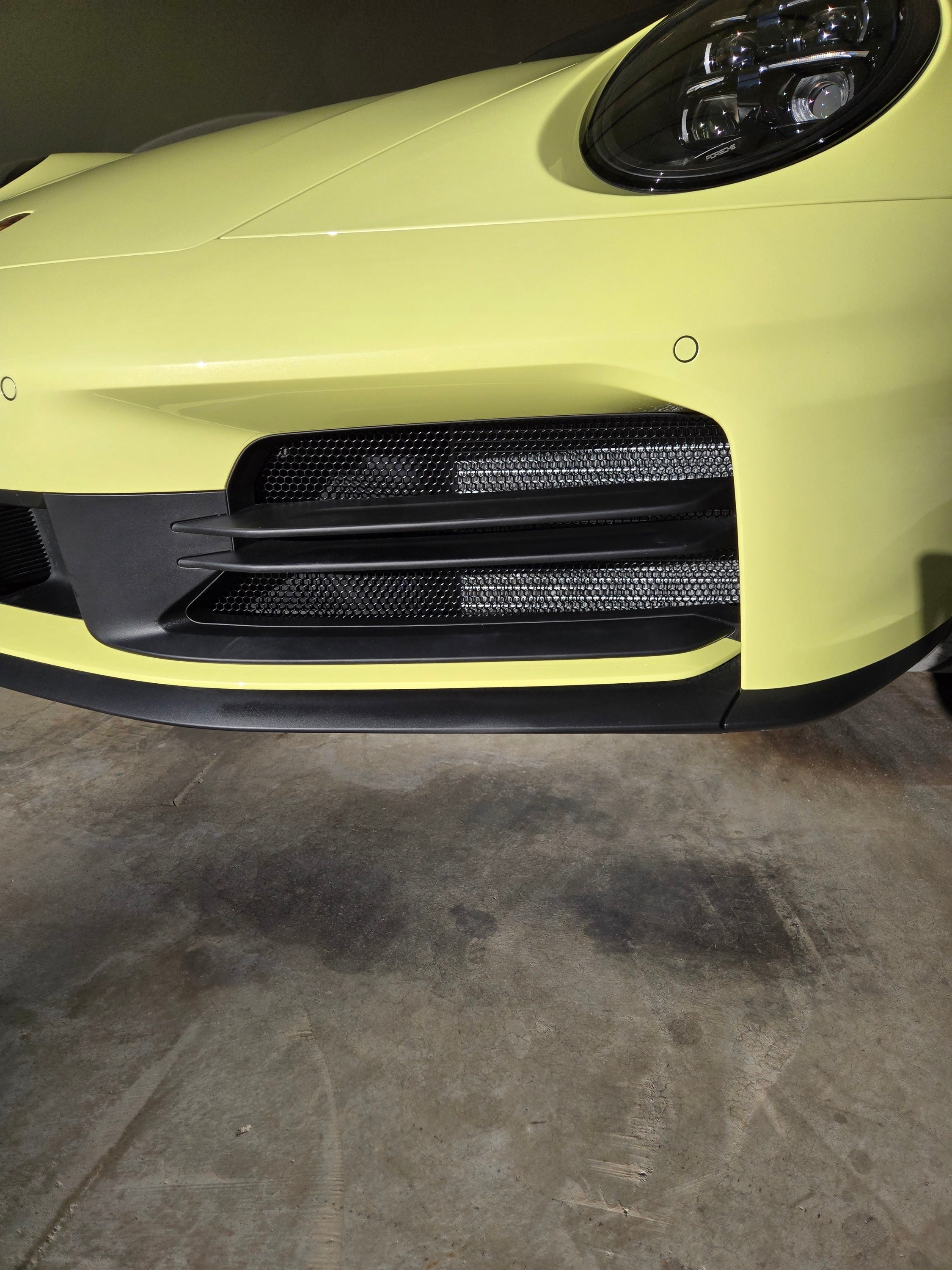 Porsche 911 992.2 Carrera Front Left & Right Radiator Grilles