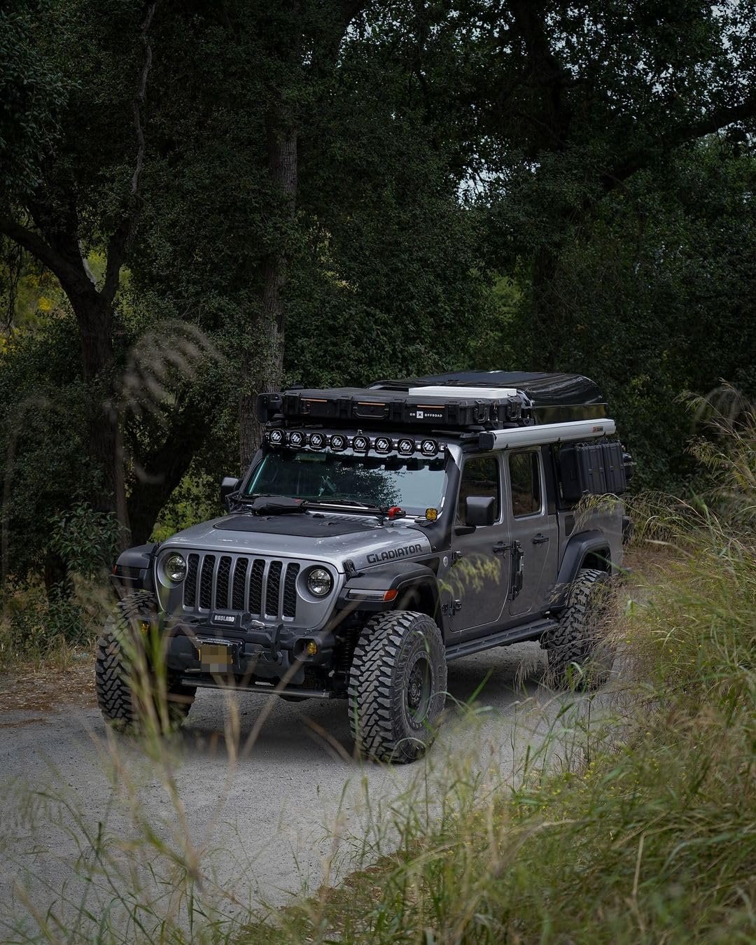 Lensun 90W 12V Hood Flexible Solar Panel for Jeep Gladiator JT (2018-Present) - Off Grid Solar Power for Offroading/Overlanding/Camping